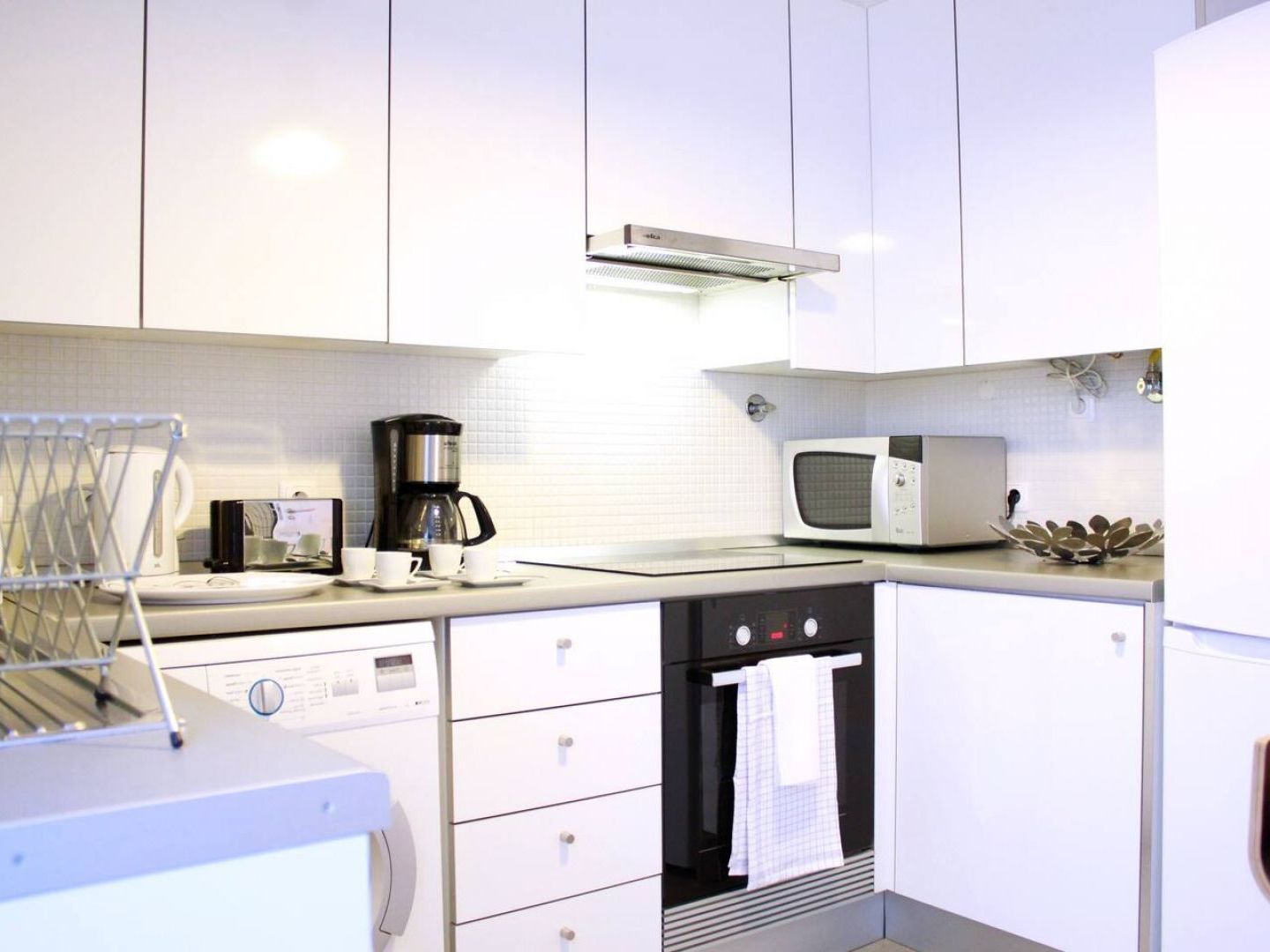 Joivy Modern 1-Bed Apt With Terrace, Moments From Sao Bento Palace ลิสบอน ภายนอก รูปภาพ